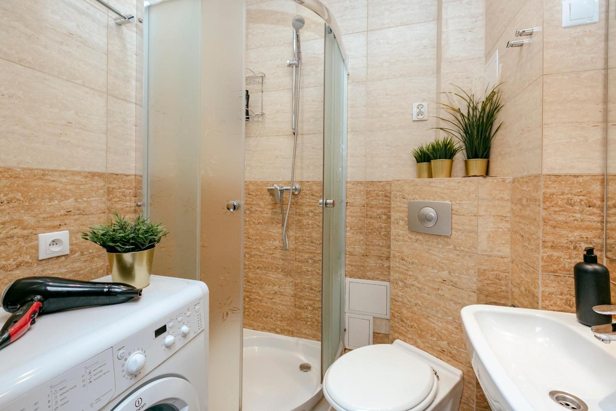 Plac Konstytucji 6 Orange - Apartament Dla 4 Osob - Bezplatny Parking - Free Parking - Piekny Widok Na Panorame Warszawy Варшава Экстерьер фото